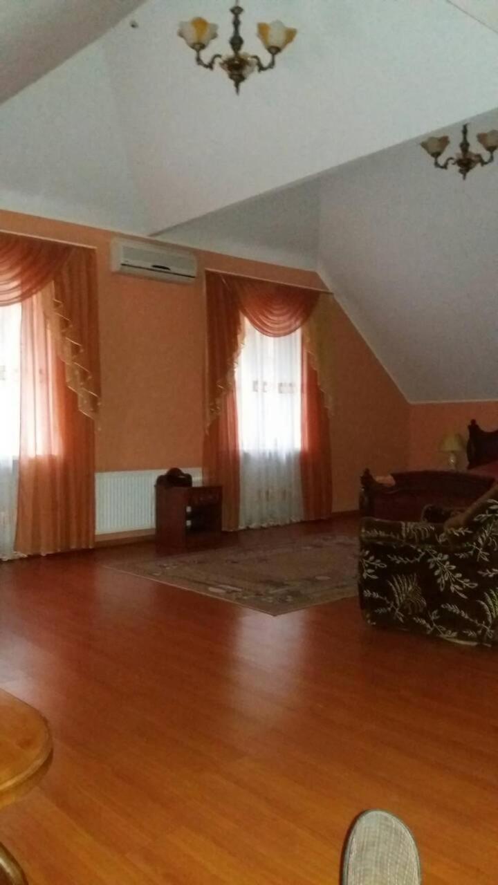 Hotel Tropicana Svitlovods'k Bagian luar foto