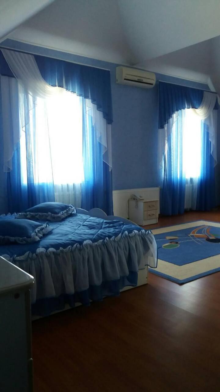 Hotel Tropicana Svitlovods'k Bagian luar foto