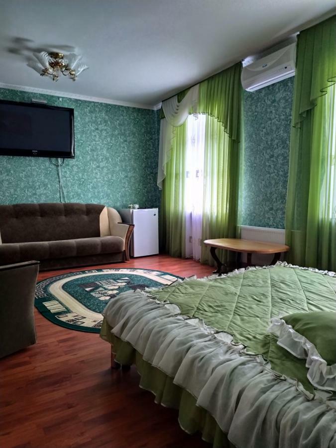 Hotel Tropicana Svitlovods'k Bagian luar foto