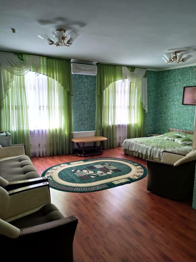 Hotel Tropicana Svitlovods'k Bagian luar foto